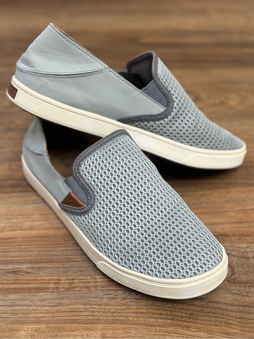 OluKai Pehuea Womens 8.5 Gray Mesh Slip On Casual Comfort Walking Shoes